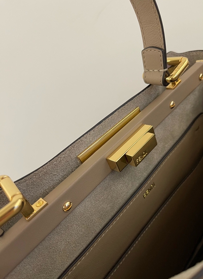 フェンディバッグ内部構造